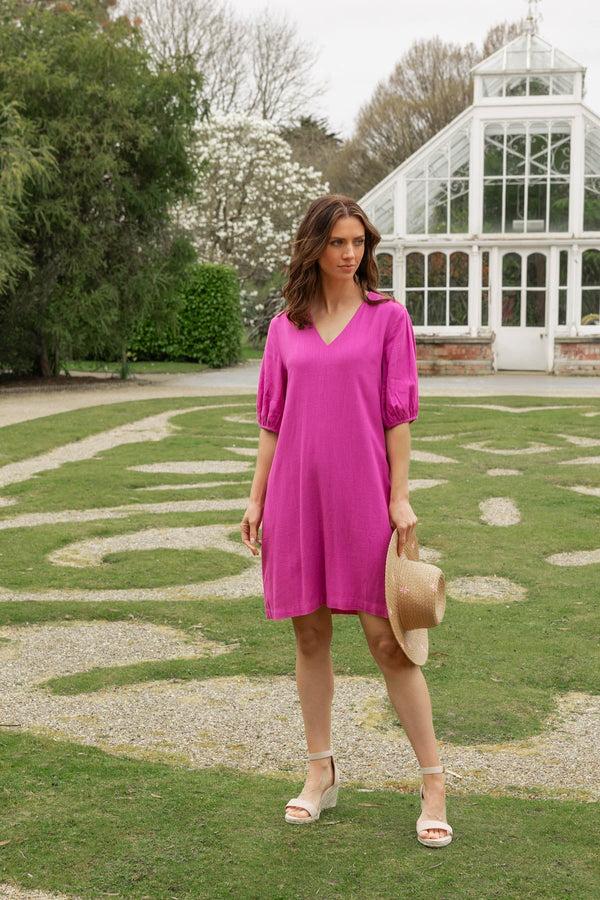 Carraig Donn Short Sleeve Linen Blend Shift Dress In Pink