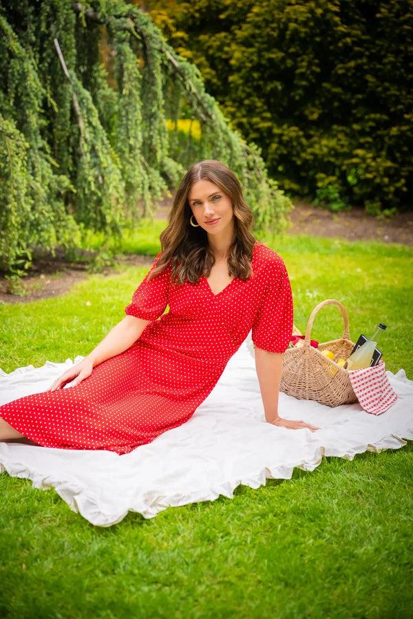Carraig Donn Short Sleeve Polka Dot Midi Dress In Red