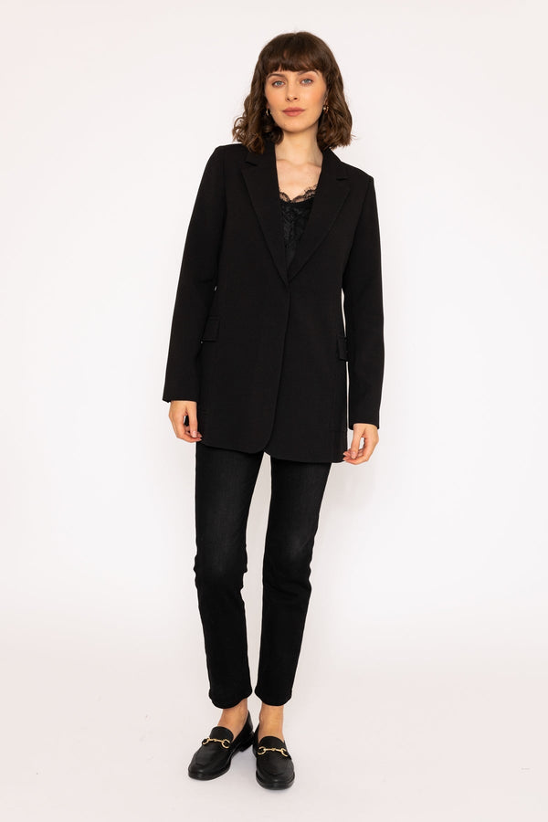 Carraig Donn Single-breasted Buckle Blazer In Black