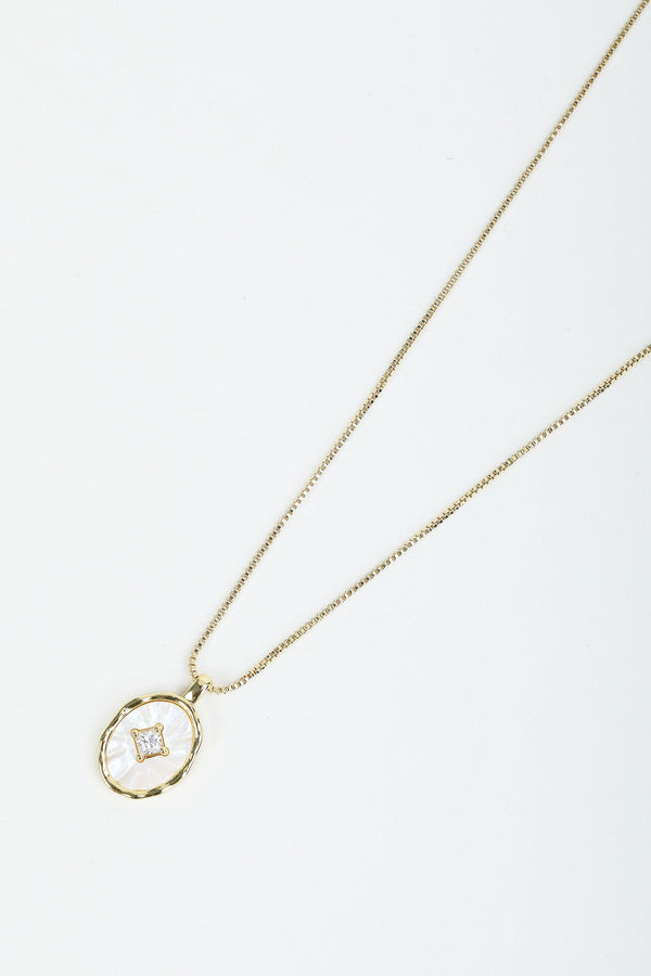 Carraig Donn White Shell & Diamante Gold Pendant Necklace