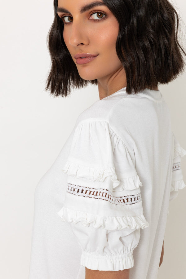 Carraig Donn White Short Sleeve T-Shirt With Sleeve Detail