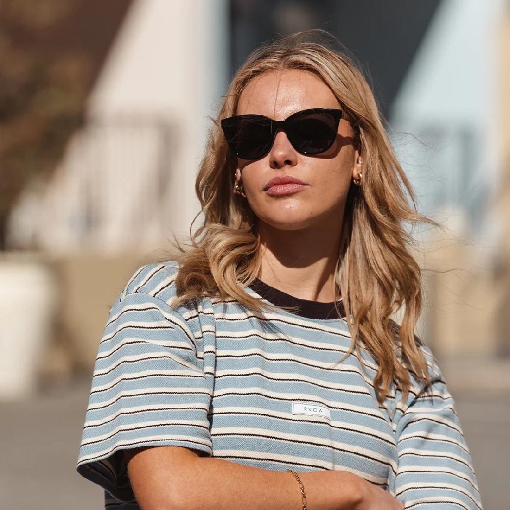 Carve Allure Gloss Back Front With Gold Temple & Grey Polarized Lens