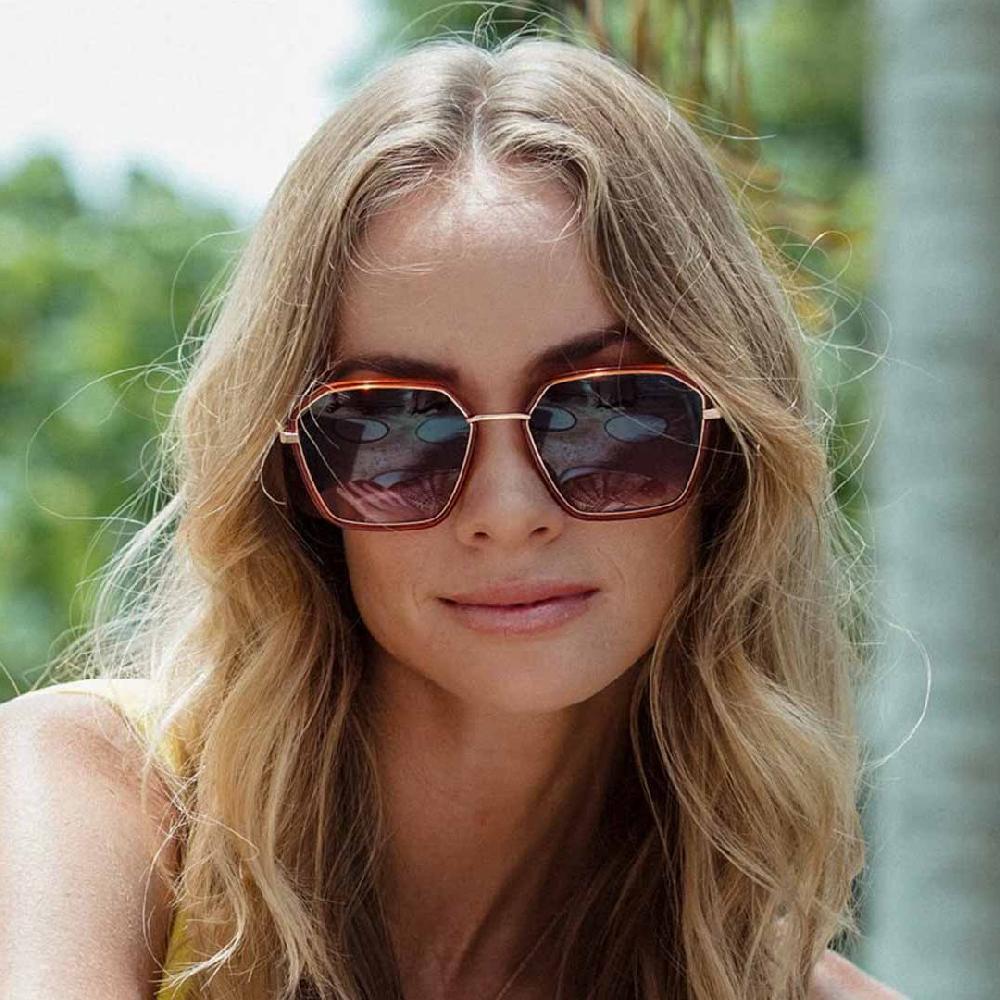 Carve Bardot Gloss Red Grey Gradient Lens