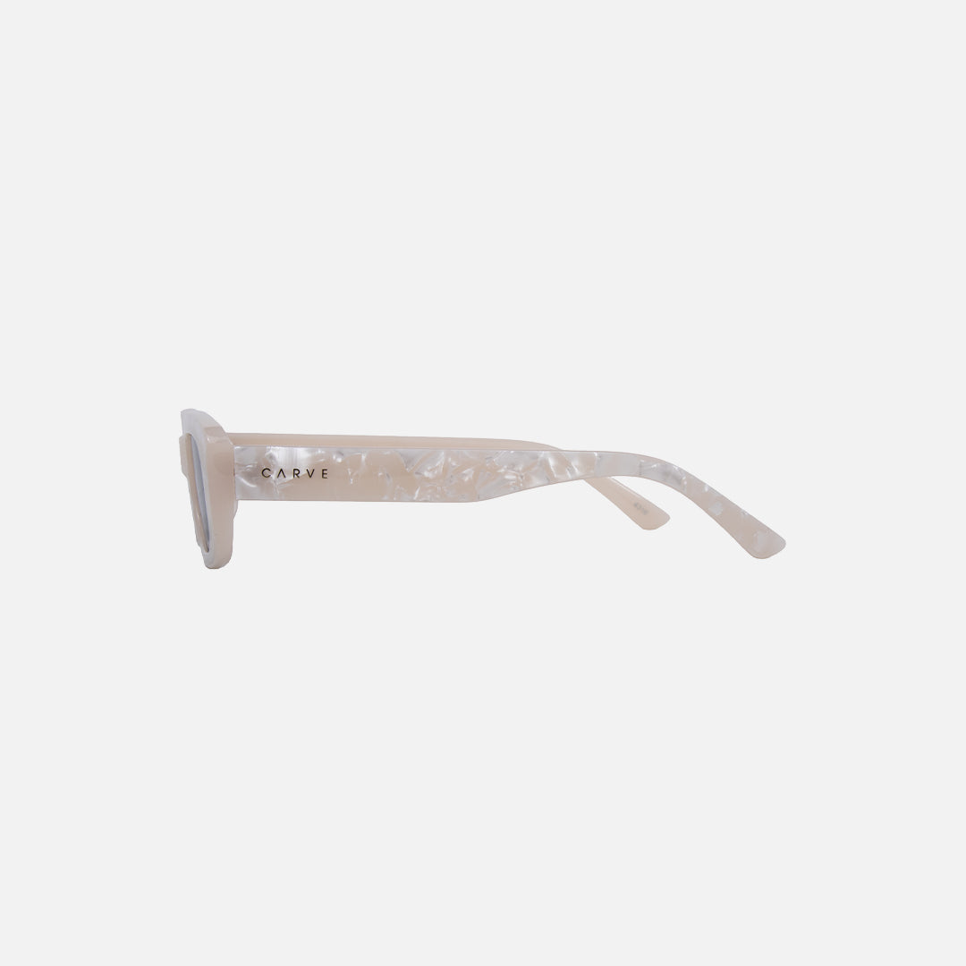 Carve Lizzy Gloss Creamy Quartz Grey Lens