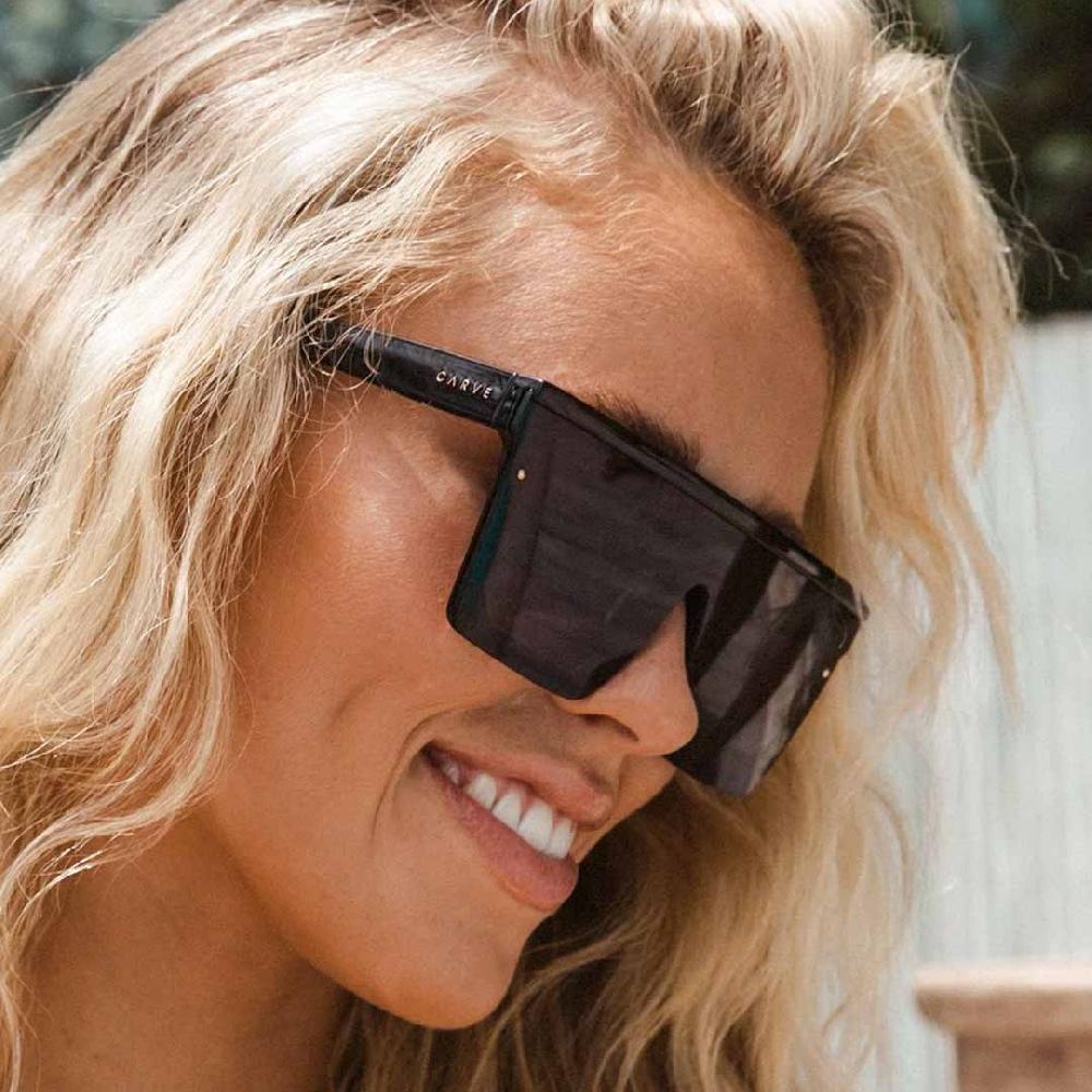 Carve Muse Gloss Black Frame Smoke Lens