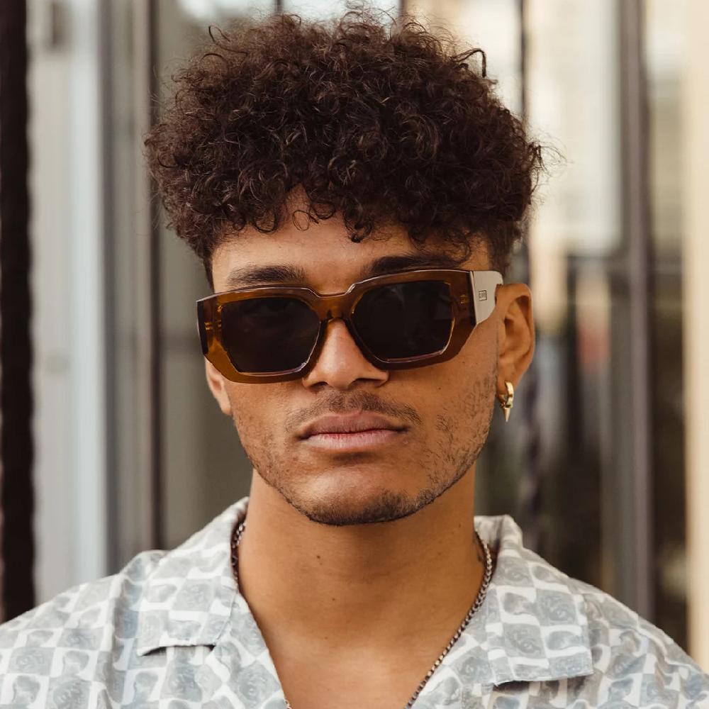 Carve Catapult Crystal Dark Sand Frame With Grey Lens