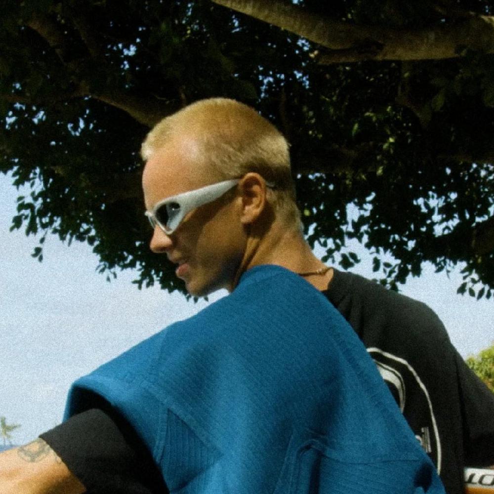 Carve Kubix Gloss Silver Frame With Grey Mirrored Lens