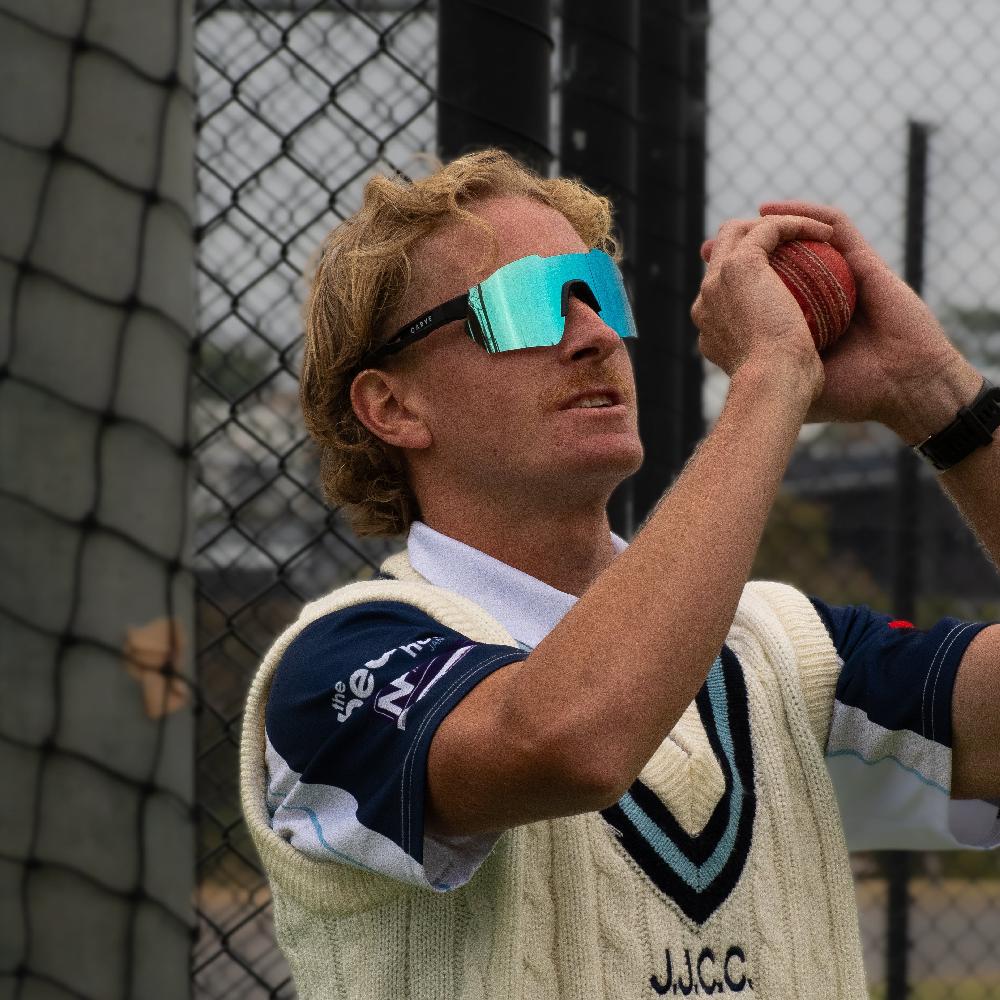 Carve Level Up Matt White Green Frame Blue Internal Lens With Green Iridium Outer Lens Coating