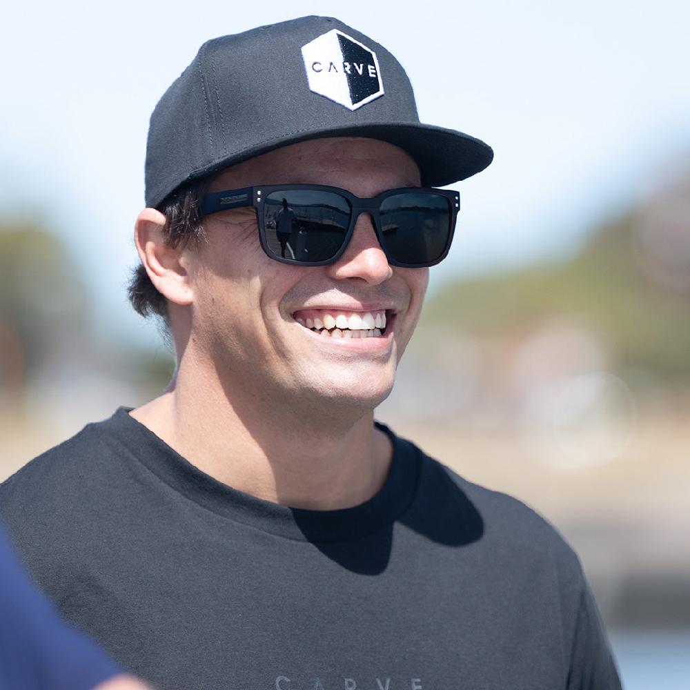 Carve Rivals XL Matt Black Frame With Grey Polarized Lens