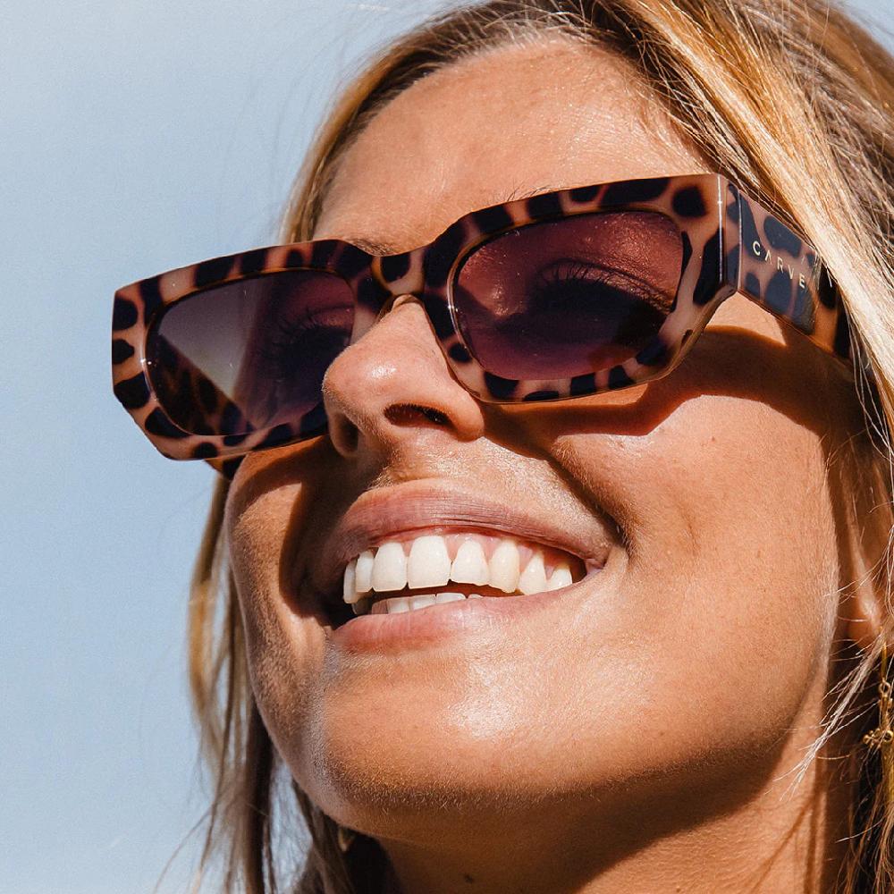 Carve Vinca Gloss Creamy Tort Frame Gradient Brown Lens