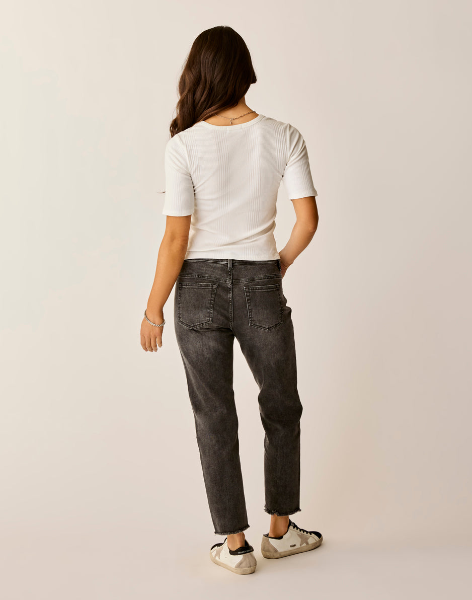 Carve Designs Austin Crop Jean: Washed Black