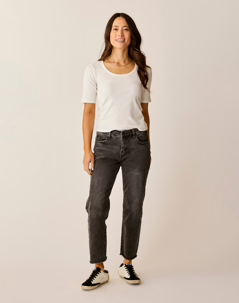 carve designs Austin Crop Jean: Washed Black