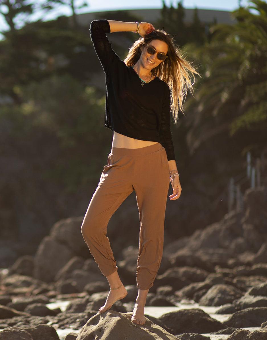 Carve Designs Avery Beach Pant: Rum