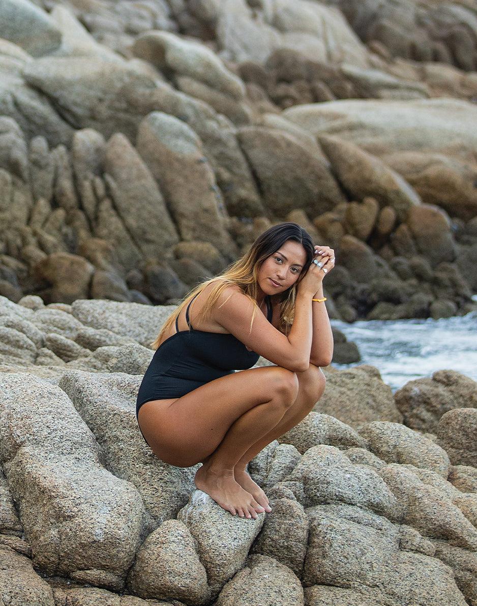 carve designs Beacon One Piece: Black