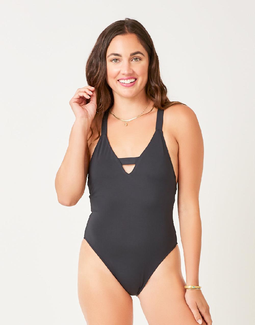 carve designs Logan One Piece: Black