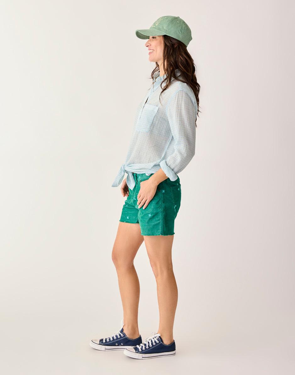 Carve Designs Oahu 4" Short: Jade Embroidery