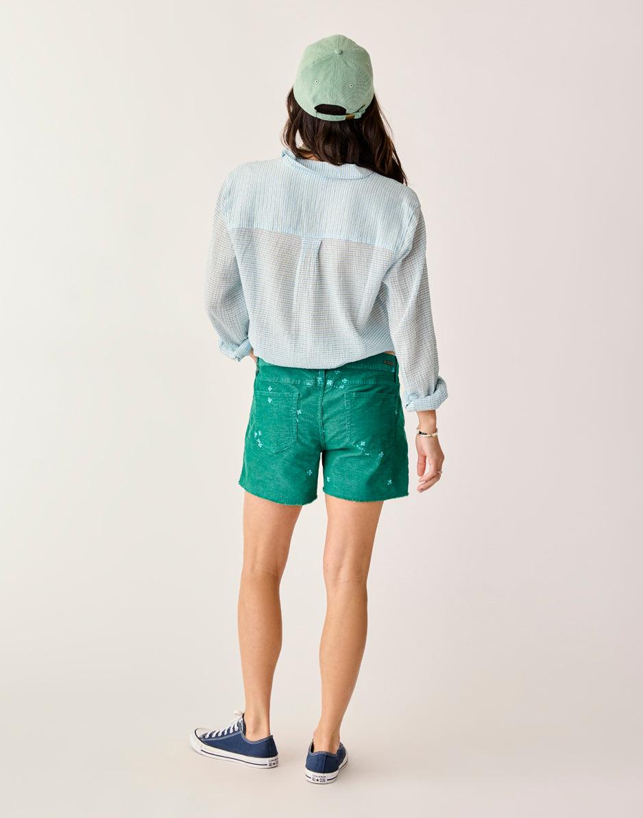 Carve Designs Oahu 4" Short: Jade Embroidery