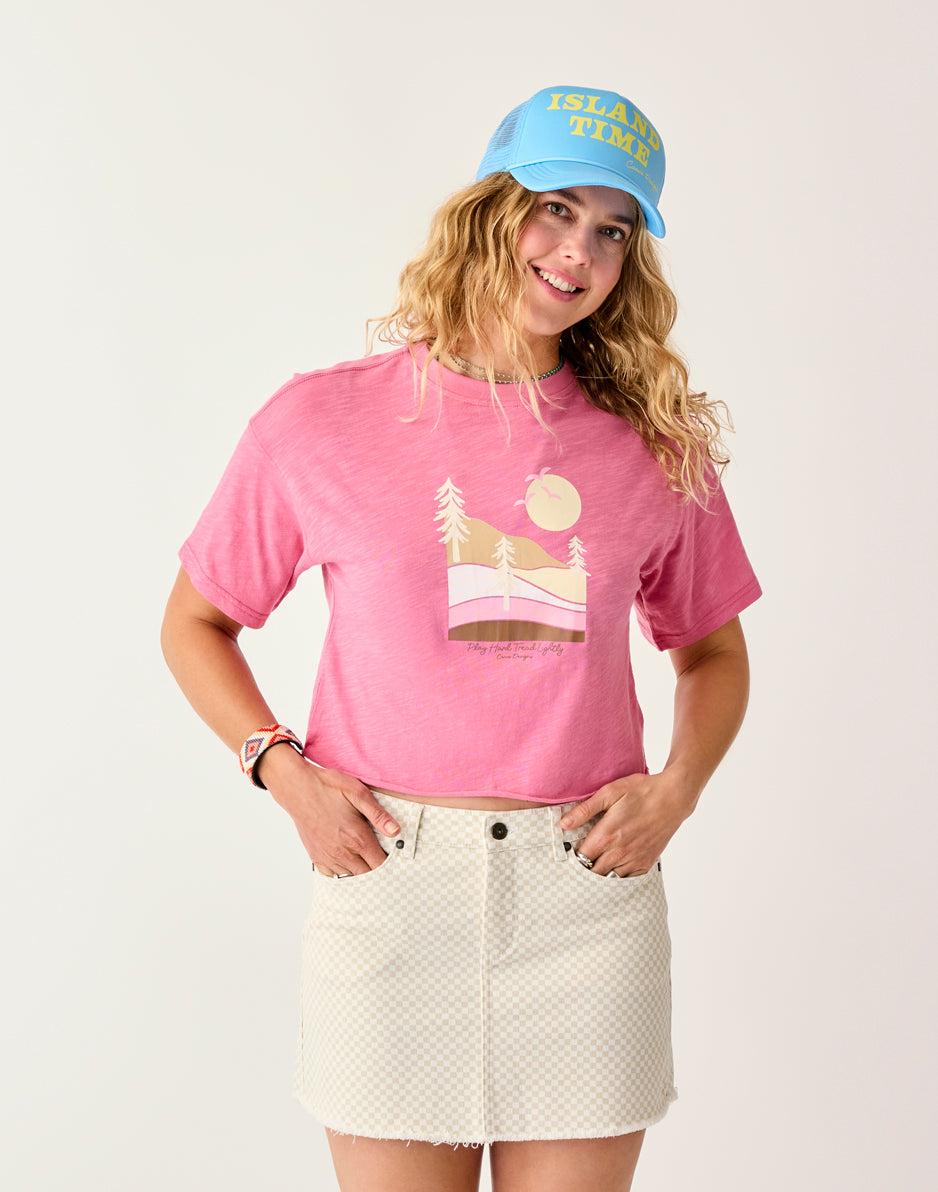 carve designs Parker Graphic Tee: Chateau Scenic