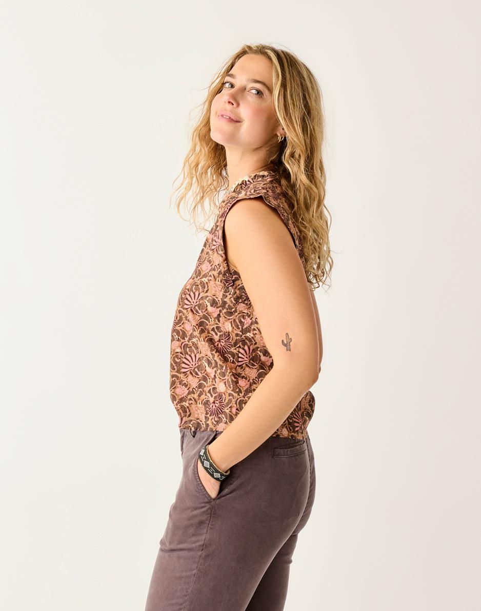 Carve Designs Reagan Top: Rum Floral