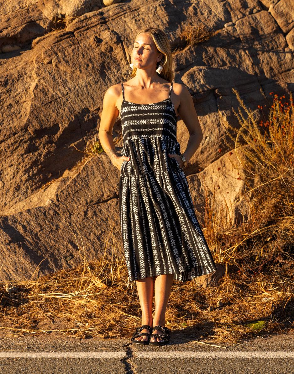 carve designs Jacey Textured Dress: Black Embroidered