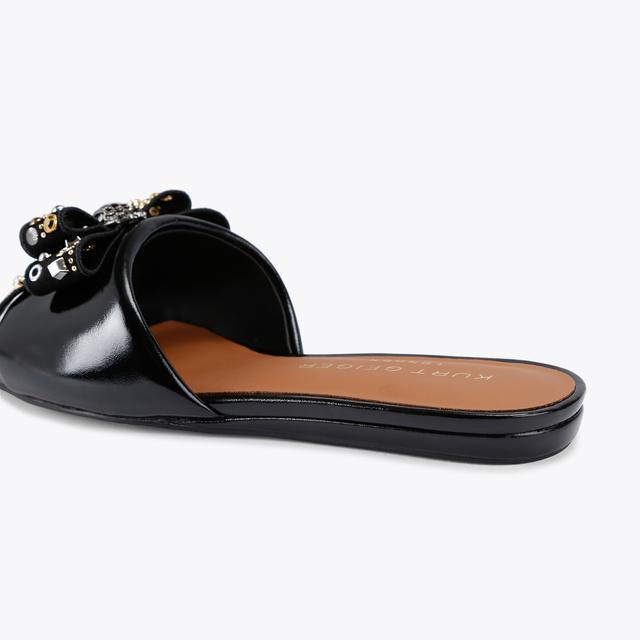 Carvela By Kurt Geiger KENSINGTON BOW FLAT SDL Black Crystal Sandal By KURT GEIGER LONDON
