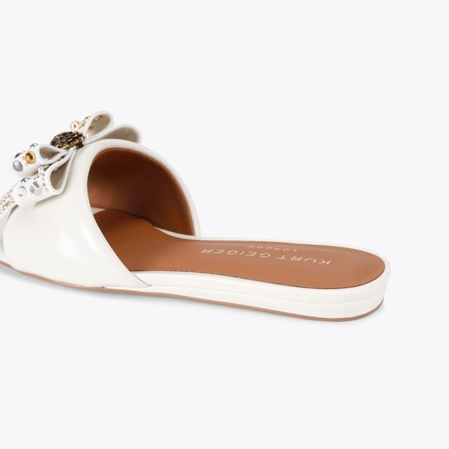 Carvela By Kurt Geiger KENSINGTON BOW FLAT SDL Crystal Bow Sandal By KURT GEIGER LONDON