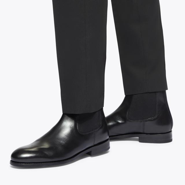 Carvela By Kurt Geiger SLOANE CHELSEA BOOT GW Black Leather Chelsea Boot By KURT GEIGER LONDON
