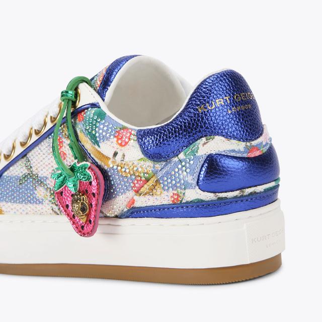 Carvela By Kurt Geiger SOUTHBANK TAG Strawberry Canvas Tag Sneaker By KURT GEIGER LONDON