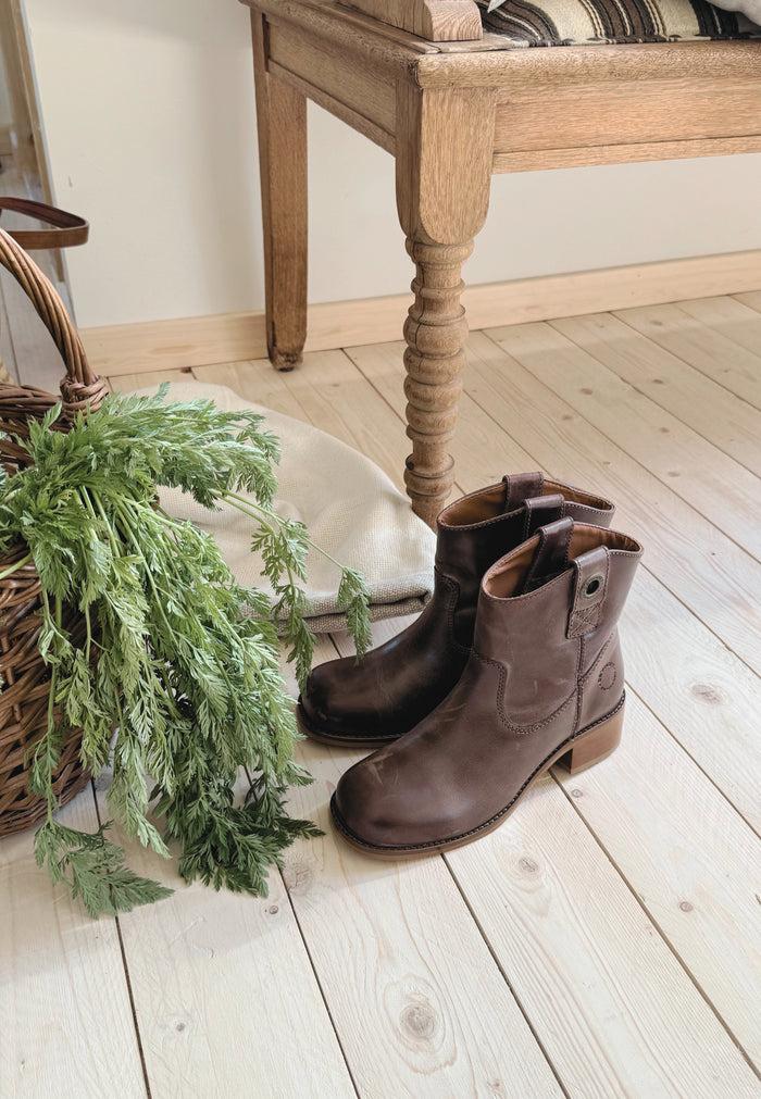 Ca'shott CASVILMA PULL ON BOOT - Coffee