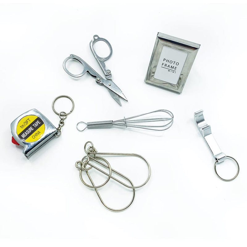 Caspari Holly Chintz Christmas Crackers - 6 Per Box