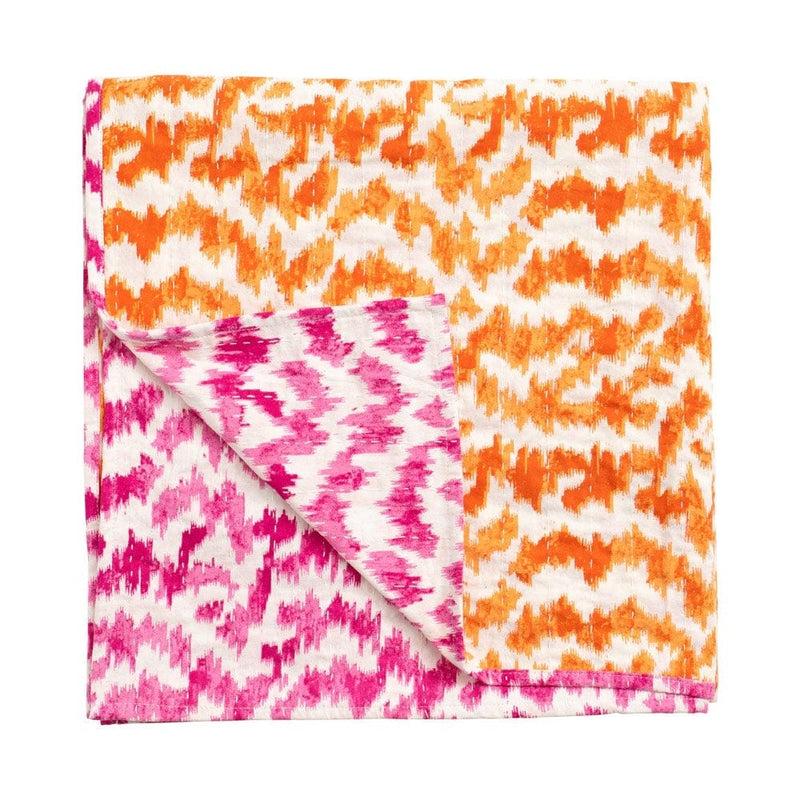 Caspari Reversible Kantha Table Cover In Orange & Fuchsia Modern Moiré - 1 Each