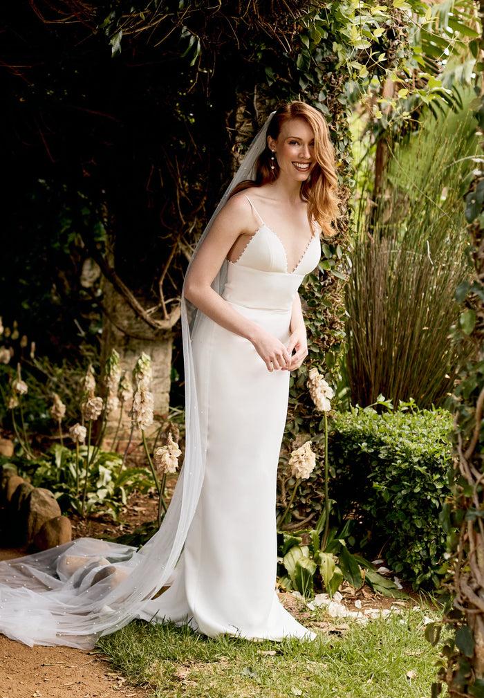 Catherine Deane Bella Veil