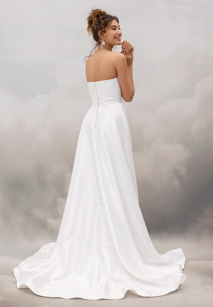 Catherine Deane Noah Gown