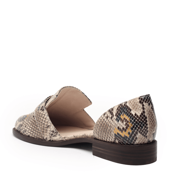 Cecelia New York LINEAR Flats