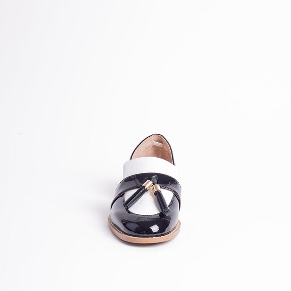 Cecelia New York LINEAR Flats