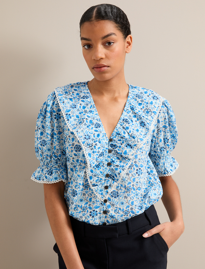 Cefinn Bethany Cotton Blend Blouse - White Blue Ditsy Carnation Print Blouse