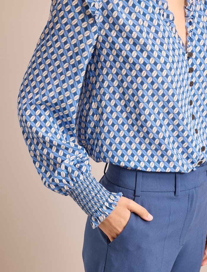 Cefinn Stella Silk Shirt - Blue Cream Lips Print Shirt
