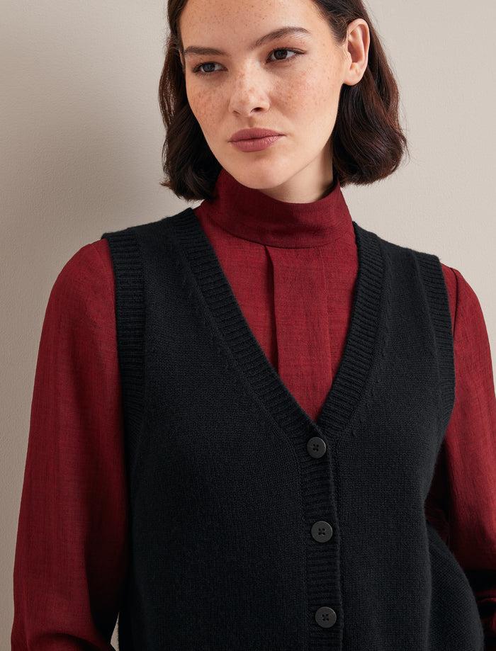 cefinn Wesley Cashmere Blend V Neck Waistcoat - Black Knit