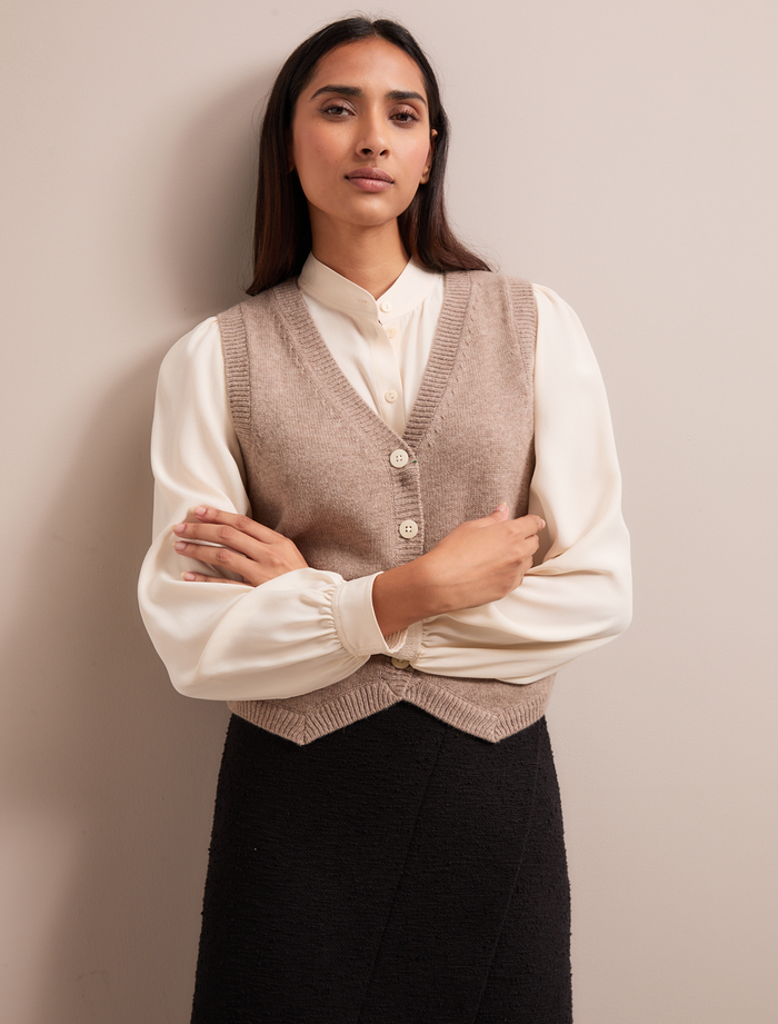 Cefinn Wesley Cashmere Blend V Neck Waistcoat - Taupe Knit