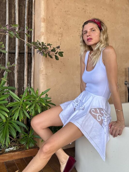 Celia Dragouni Jolene