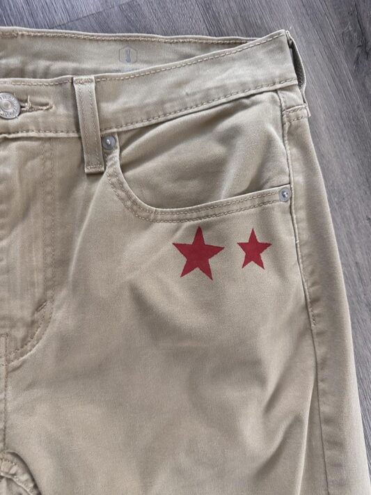 celia dragouni Red Stars