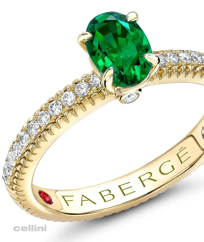 cellini Emerald Fluted Ring with Diamond Shoulders