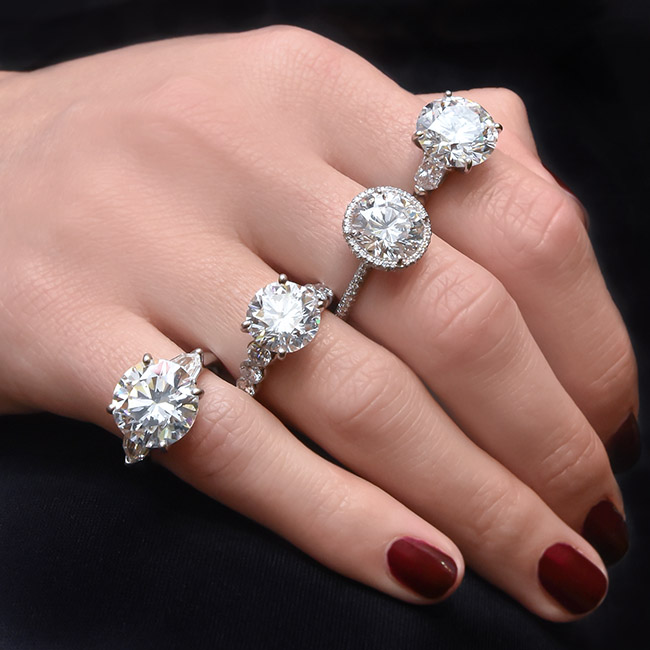 cellini Round Brilliant-Cut Diamond Engagement Ring