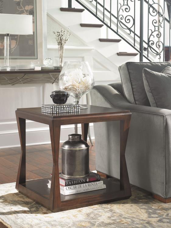 Century 41H-623 - Paragon Club Decoeur Chairside Table - Paragon