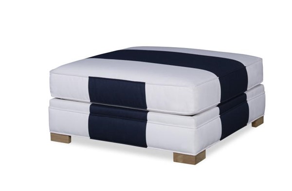 century D13-112-12 - Leyland Ottoman