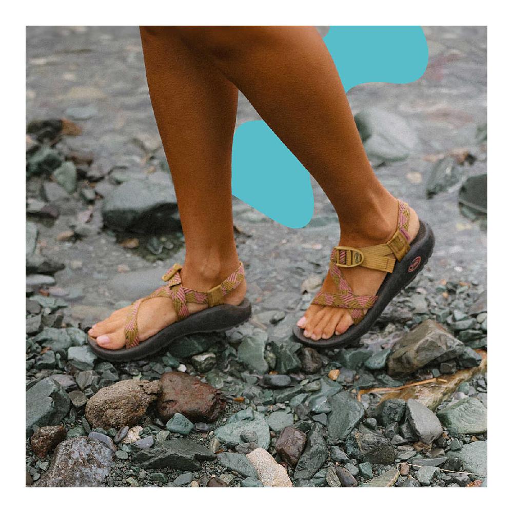 chaco Women's Z/Cloud Adjustable Strap Cushioned Sandal Flare Banana Split