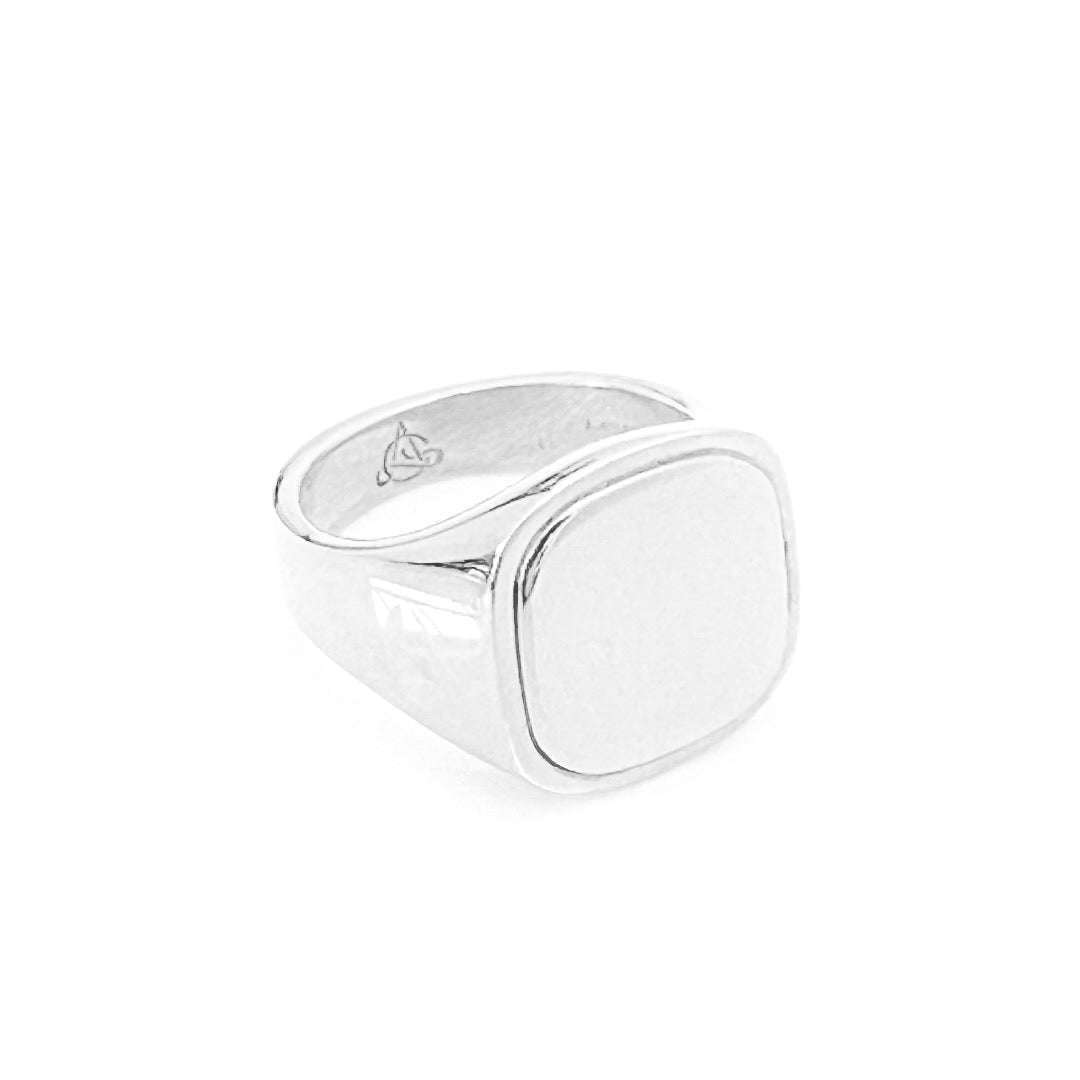 chained & able Plate Set Square Signet RINGS