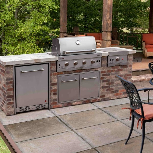 Char Broil MEDALLION SERIES™ BUILT-IN The Essential