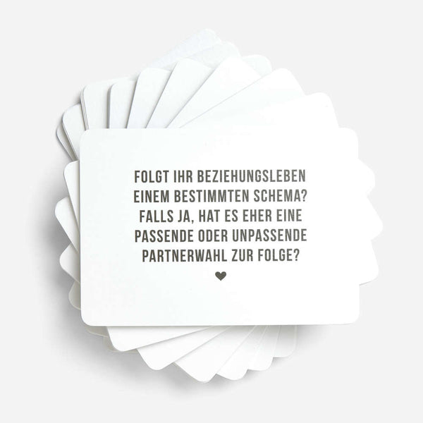 Charles And Marie 100 FRAGEN Original | KARTENSPIEL Für Gehaltvolle Gespräche | The School Of Life