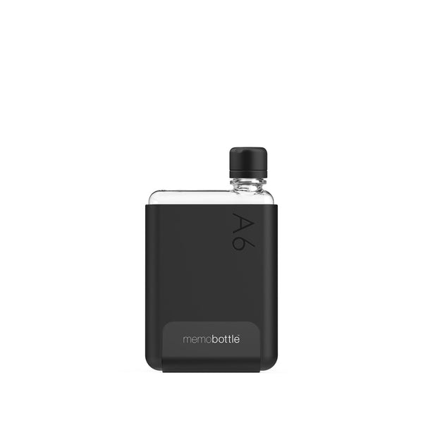 charles and marie A6 memobottle BUNDLE Schwarz | flache TRINK- & WASSERFLASCHE mit SILIKON-HÜLLE | 375ml charles and marie A6 memobottle BUNDLE Schwarz | flache TRINK- & WASSERFLASCHE mit SILIKON-HÜLLE | 375ml